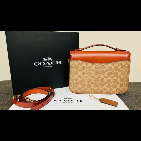 Coach Casie Signature Chain Crossbody Bag - Picture 2 of 2